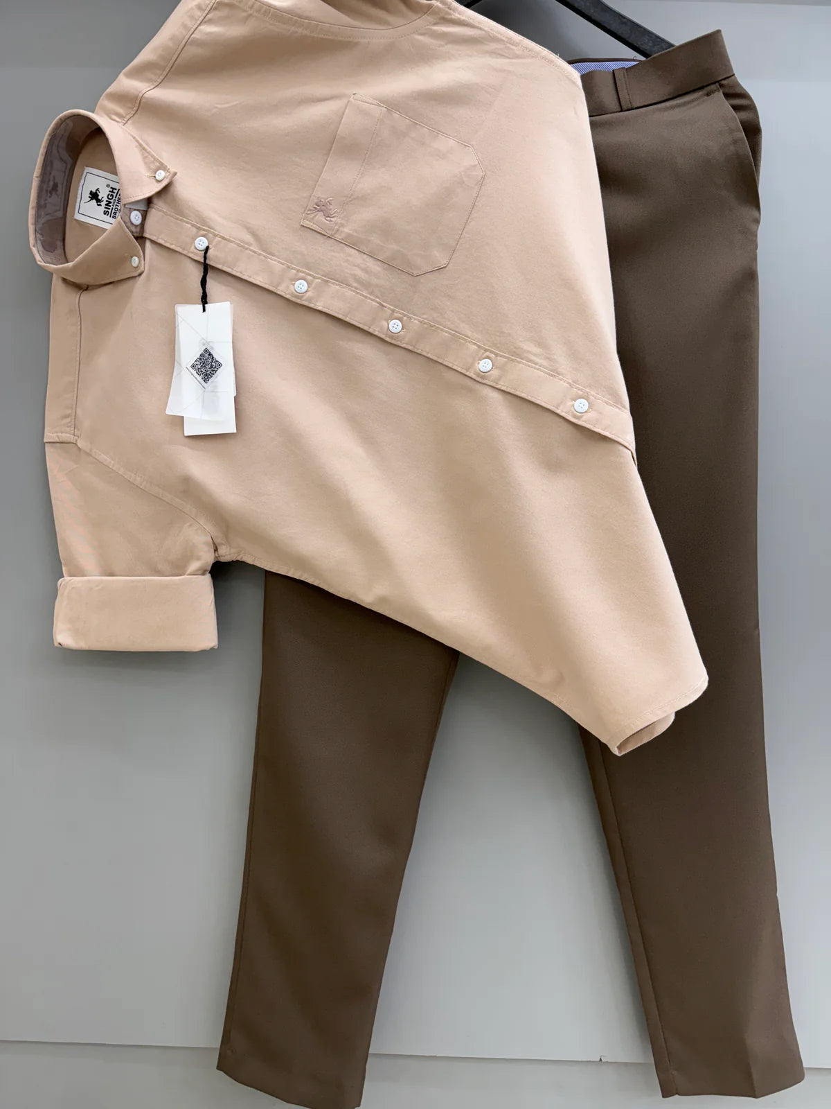 Complete Men Outfit Featuring Cotton Oxford BD Cream Shirt with Formal Pant