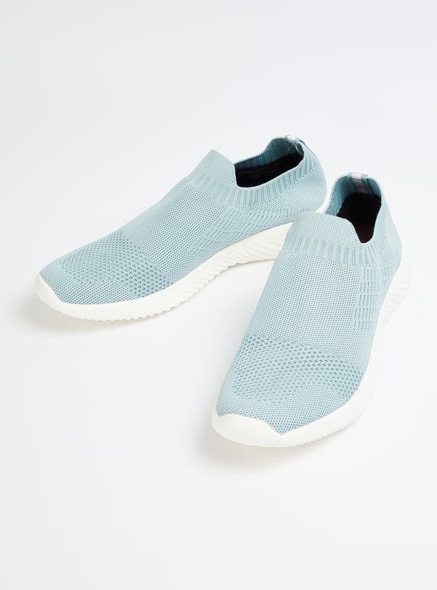 Lightweight Slip-On Mesh Sneakers for Women Everyday Comfort