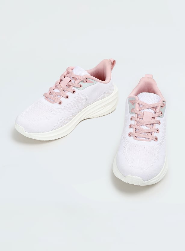 Sleek Lace-Up Athleisure Shoes for Women Casual Wear