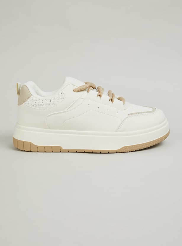 Women’s Casual Lace-Up Sneakers Lightweight and Fashionable