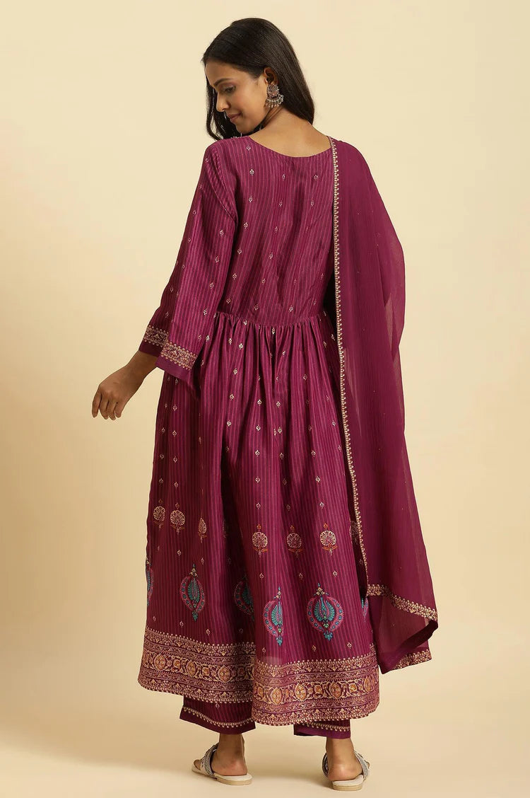 Graceful Purple Embellished Kurta Outfit with Pants and Dupatta Perfect for Weddings and Cultural Events