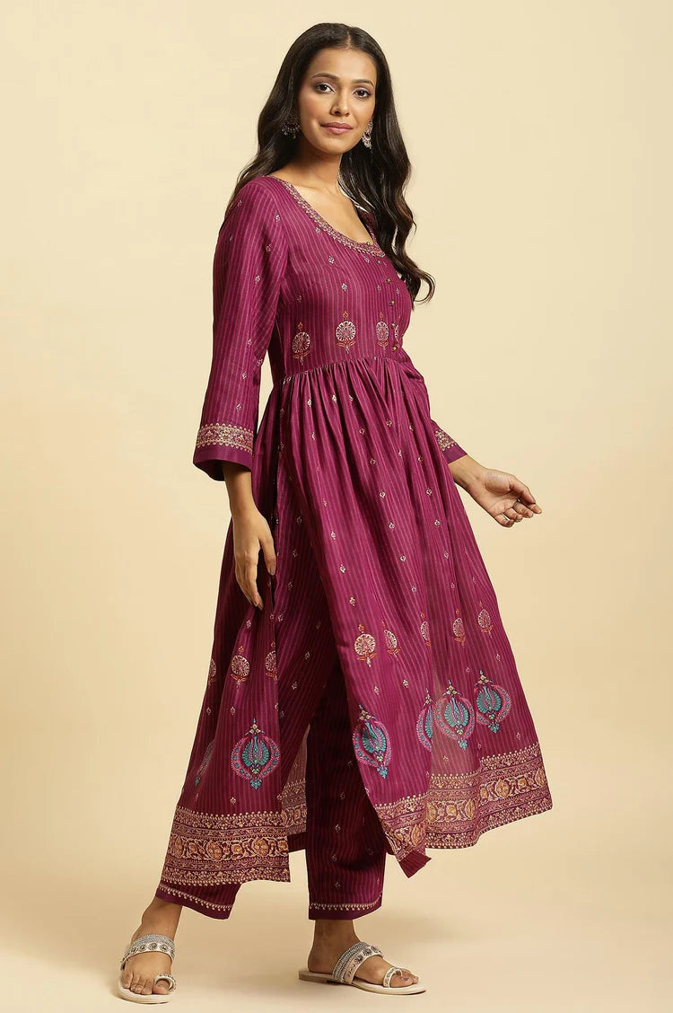 Graceful Purple Embellished Kurta Outfit with Pants and Dupatta Perfect for Weddings and Cultural Events