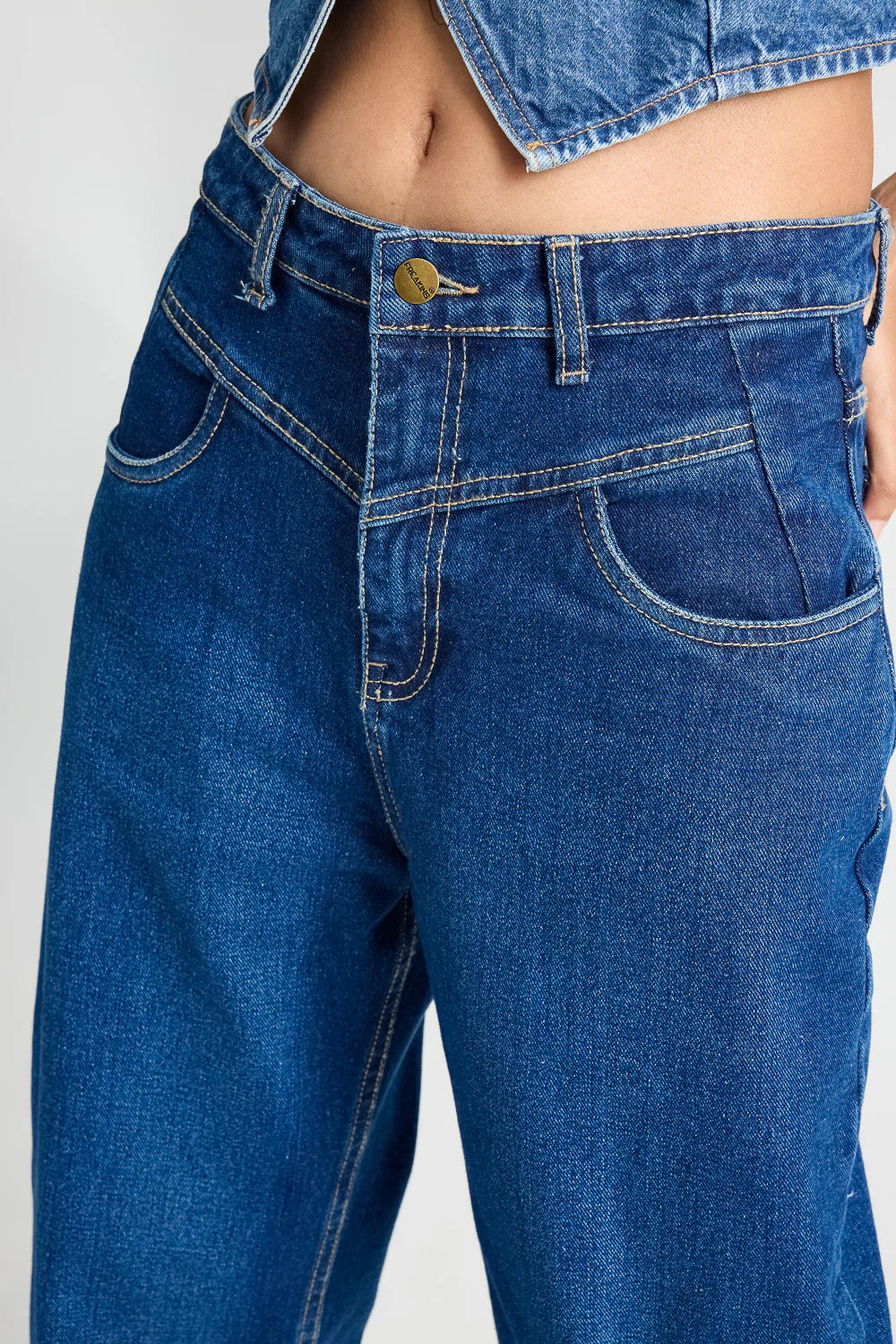 Dark Blue Fish Cut Women's Straight-Fit Jeans with Trendy Flared Hem for Stylish Everyday Wear