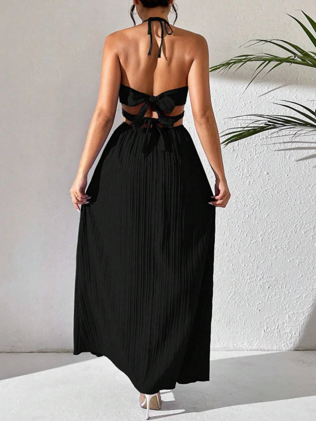 Women Black Solid Halter Neck Sleeveless Maxi Dress