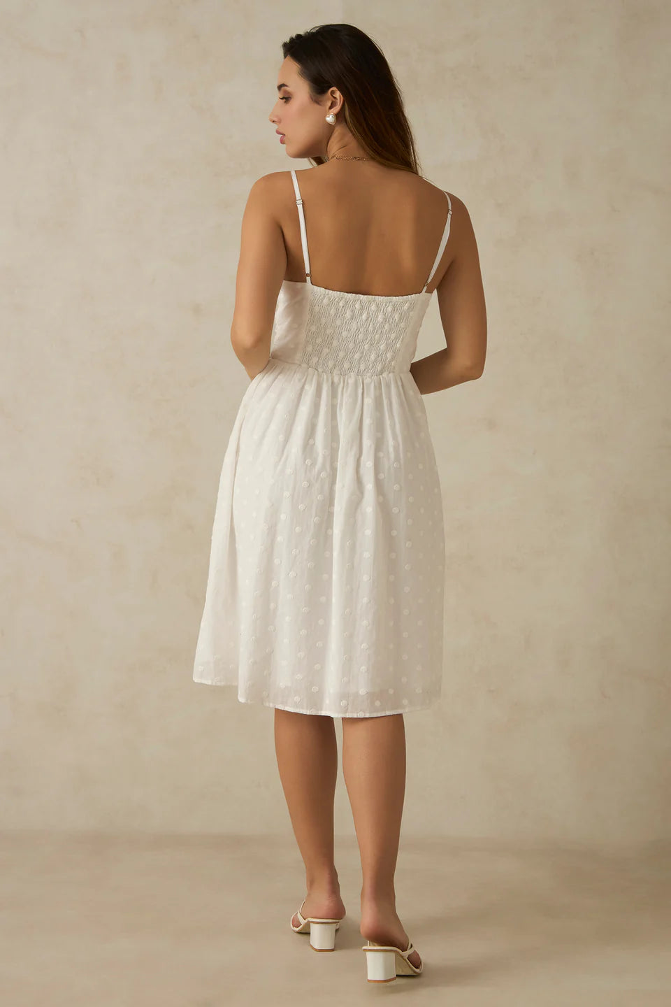 Relaxed Fit White Cotton Midi Dress with Ruched V-Neck for Casual Style