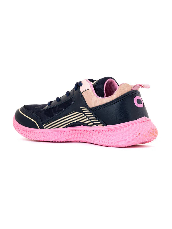 Lightweight Athletic Trainers for Women with Durable and Breathable Design
