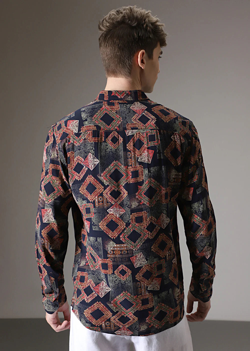 Long Sleeve Argyle Diamond Shirt with Vibrant Red Feather Pattern