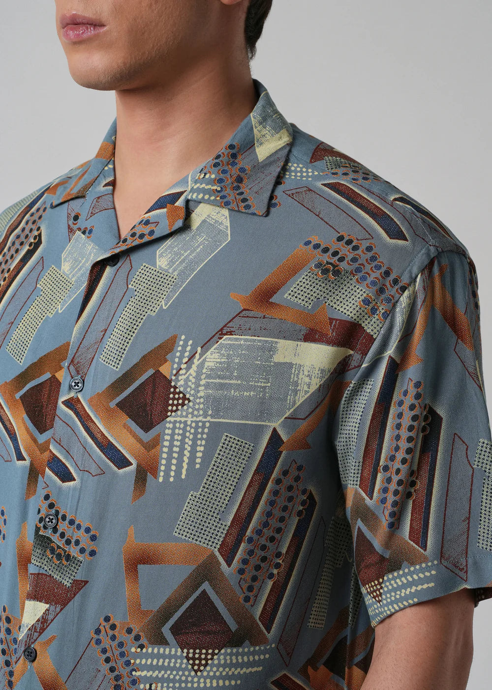 Lightweight Oversized Shirt in Blue with Painterly Abstract Feather Motifs