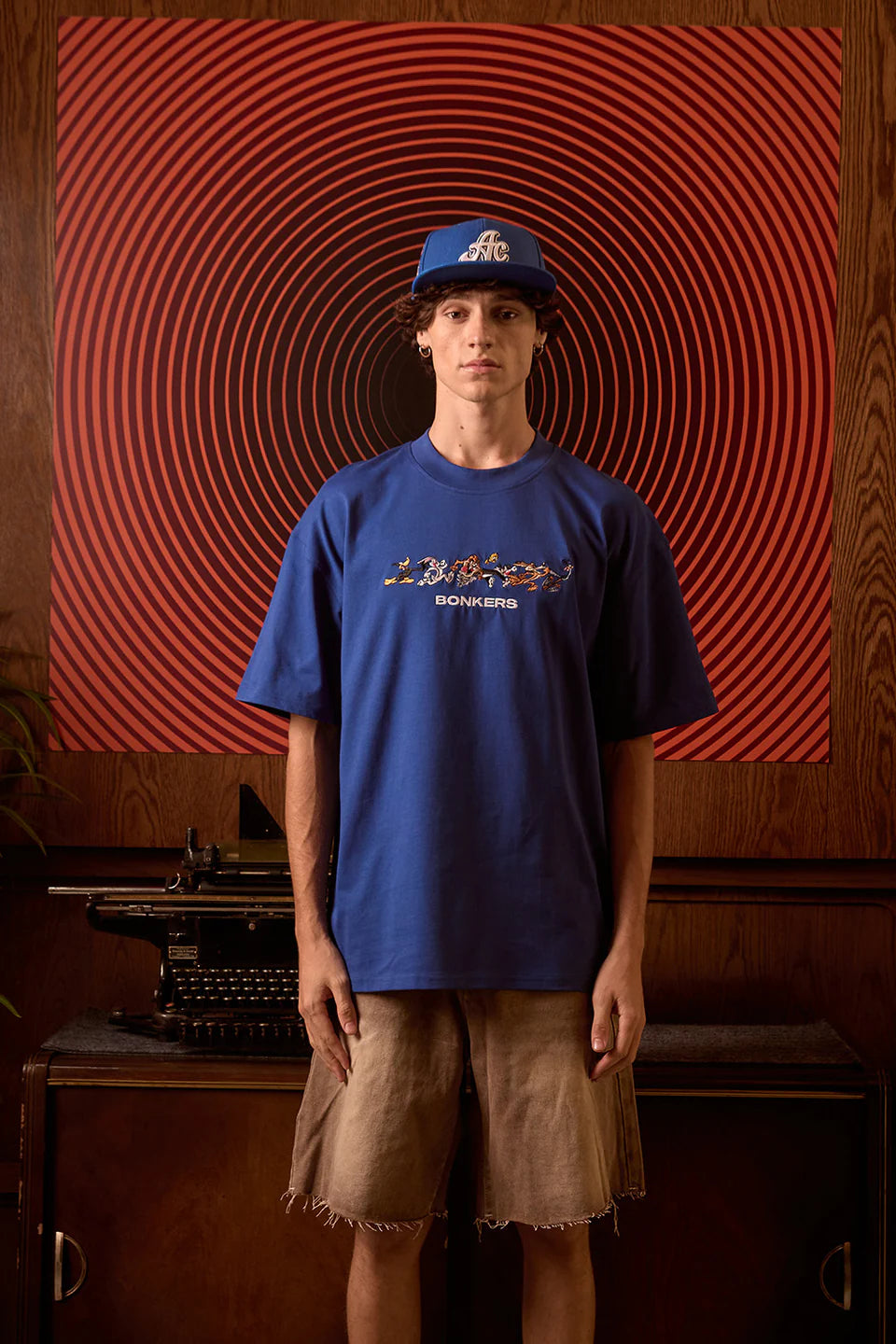 Men’s Looney Crew Loose Fit Oversized T-shirt