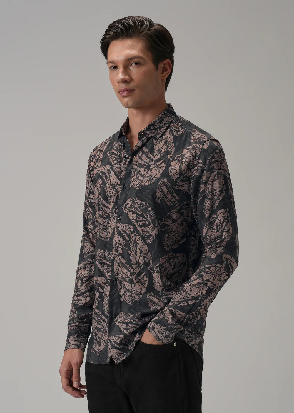 Stylish Men’s Dusk Pink Shirt with Eye-Catching Floral Artwork