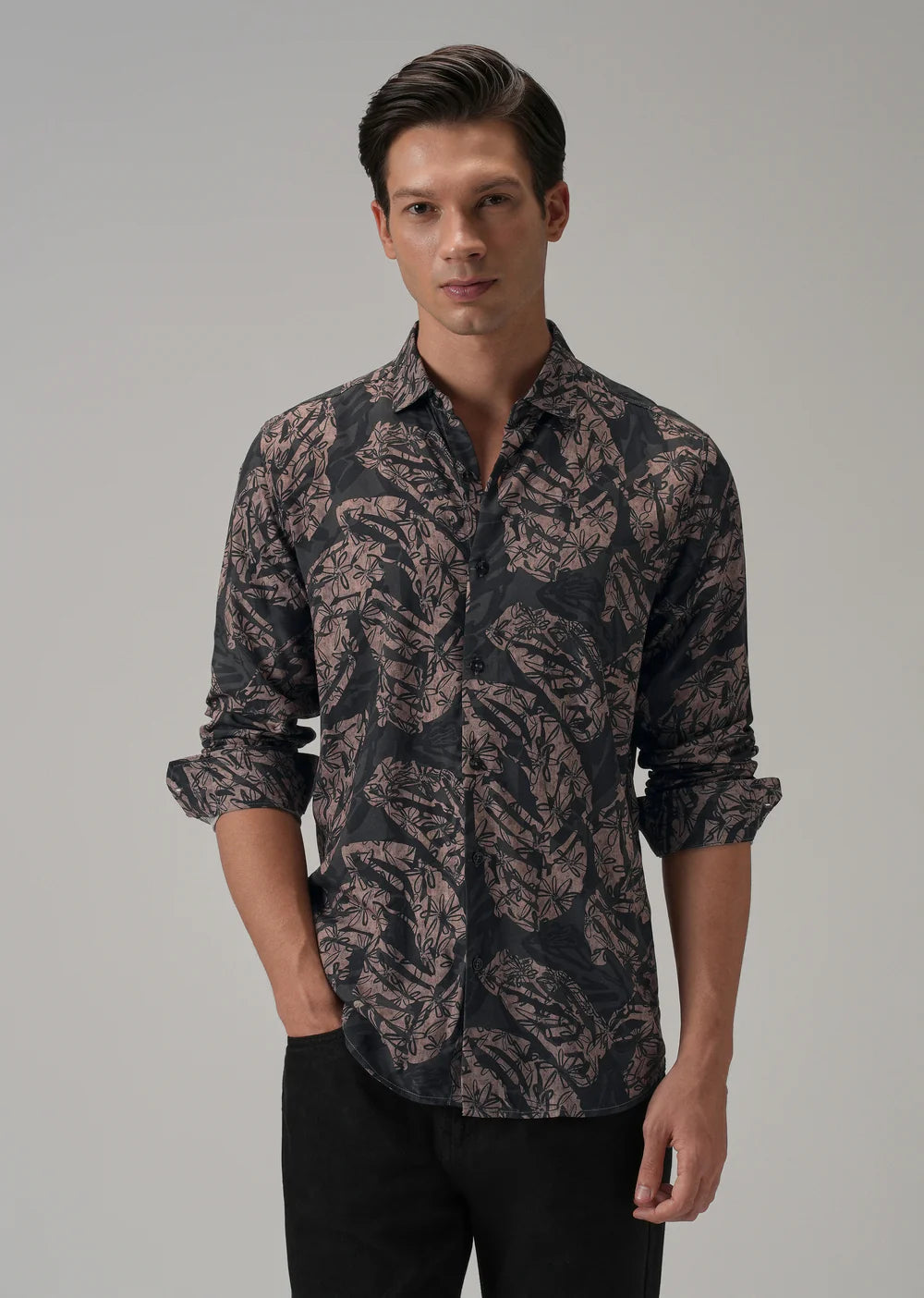 Stylish Men’s Dusk Pink Shirt with Eye-Catching Floral Artwork