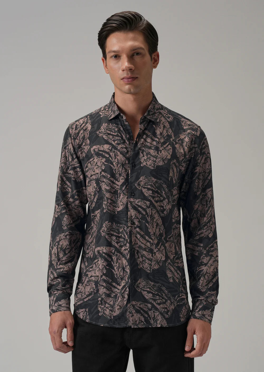 Stylish Men’s Dusk Pink Shirt with Eye-Catching Floral Artwork