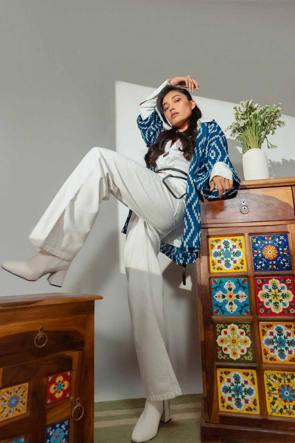Relaxed Fit Classic White Wide Jeans for Women for Effortless Street Style