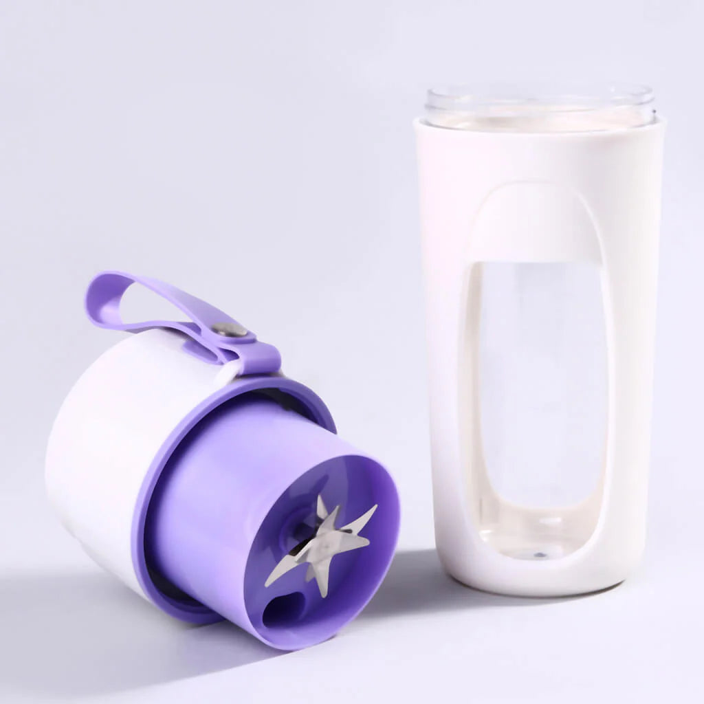 Compact Smoothie Maker with Powerful Blending Motor for Travel