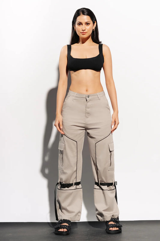 Modern Women’s Denim Harbor Straight Cargo Jeans with Pockets