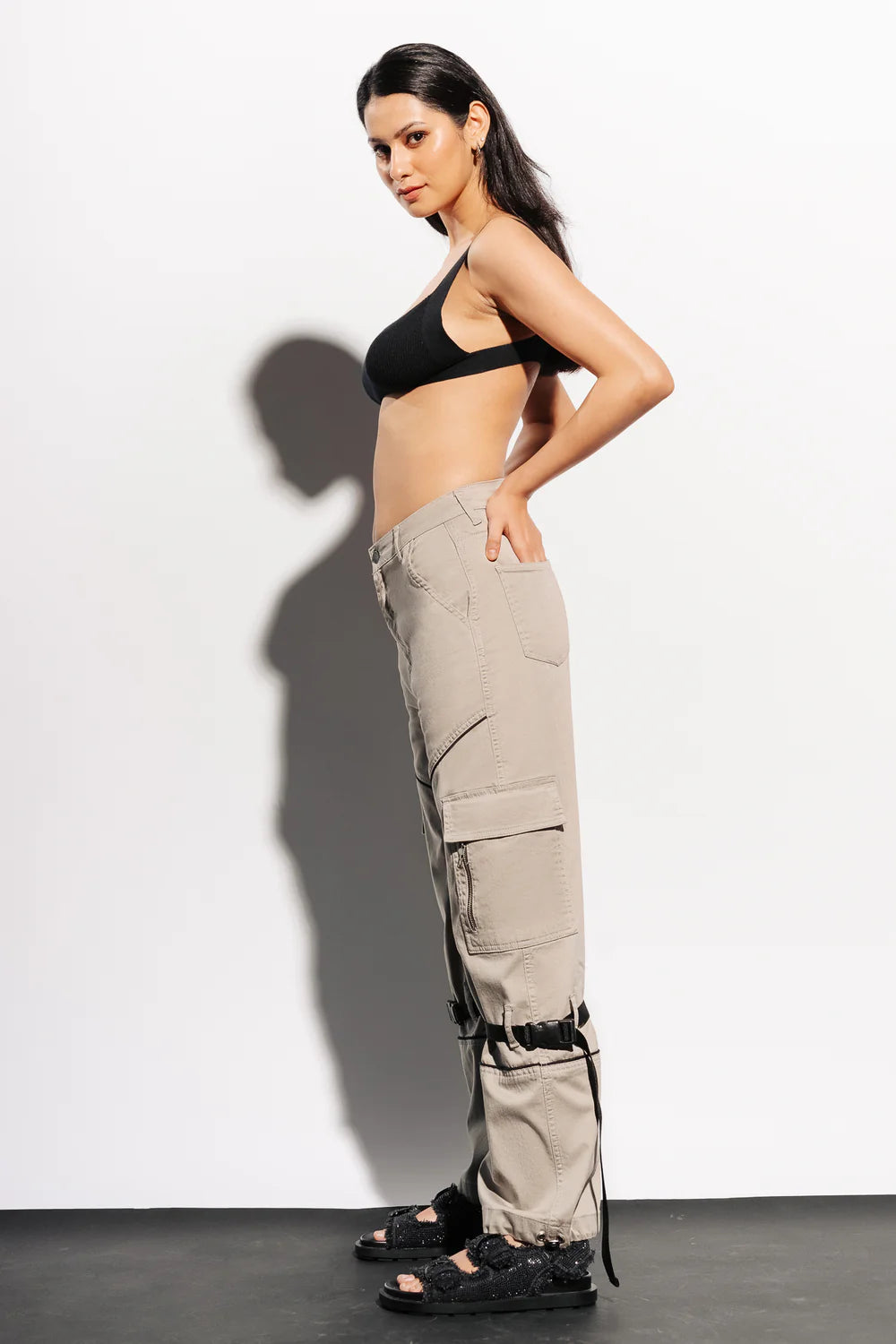 Modern Women’s Denim Harbor Straight Cargo Jeans with Pockets