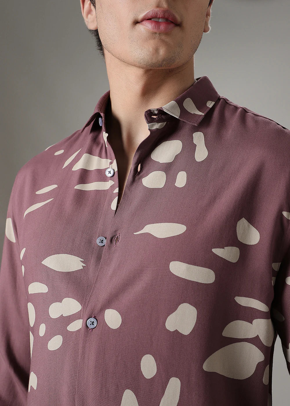 Men’s Mauve Shirt Featuring All-Over Printed Design