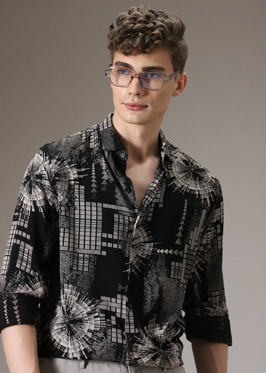 Relaxed Fit Monochrome Button-Up Shirt with Contemporary Feather Motifs
