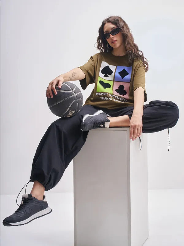Women’s Brown Round Neck Oversized T Shirt with Printed Design Casual Look