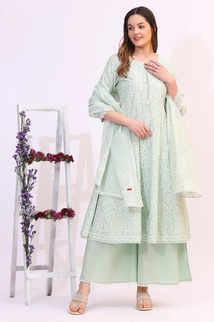 Designer-Inspired Spring Mint Green Floral Printed Flared Kurta and Dupatta Set Paired with Flared Pants