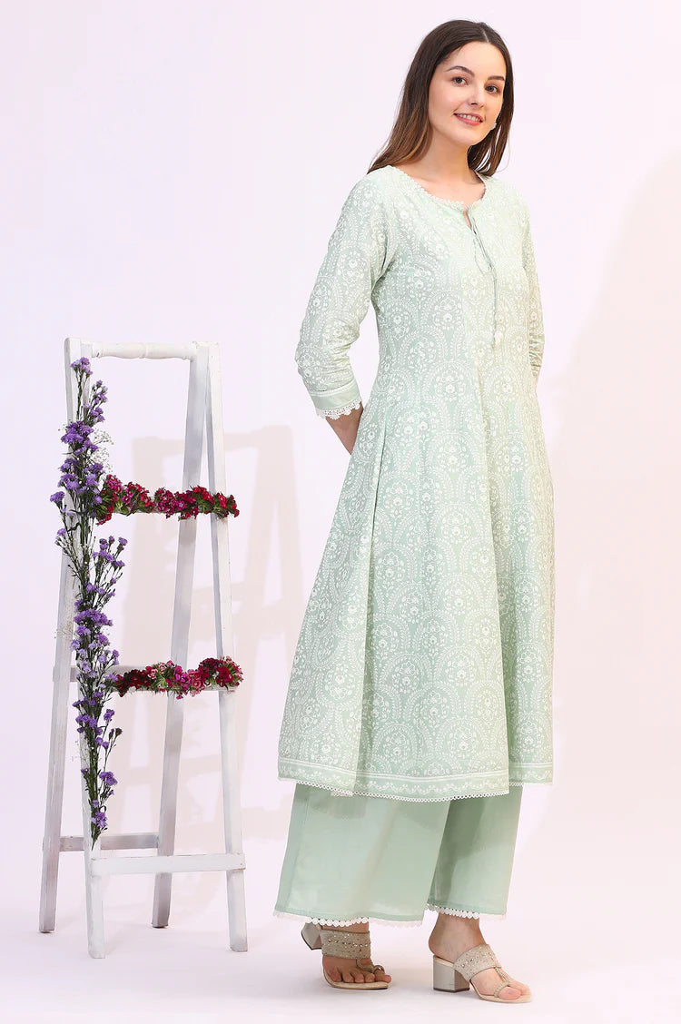 Designer-Inspired Spring Mint Green Floral Printed Flared Kurta and Dupatta Set Paired with Flared Pants