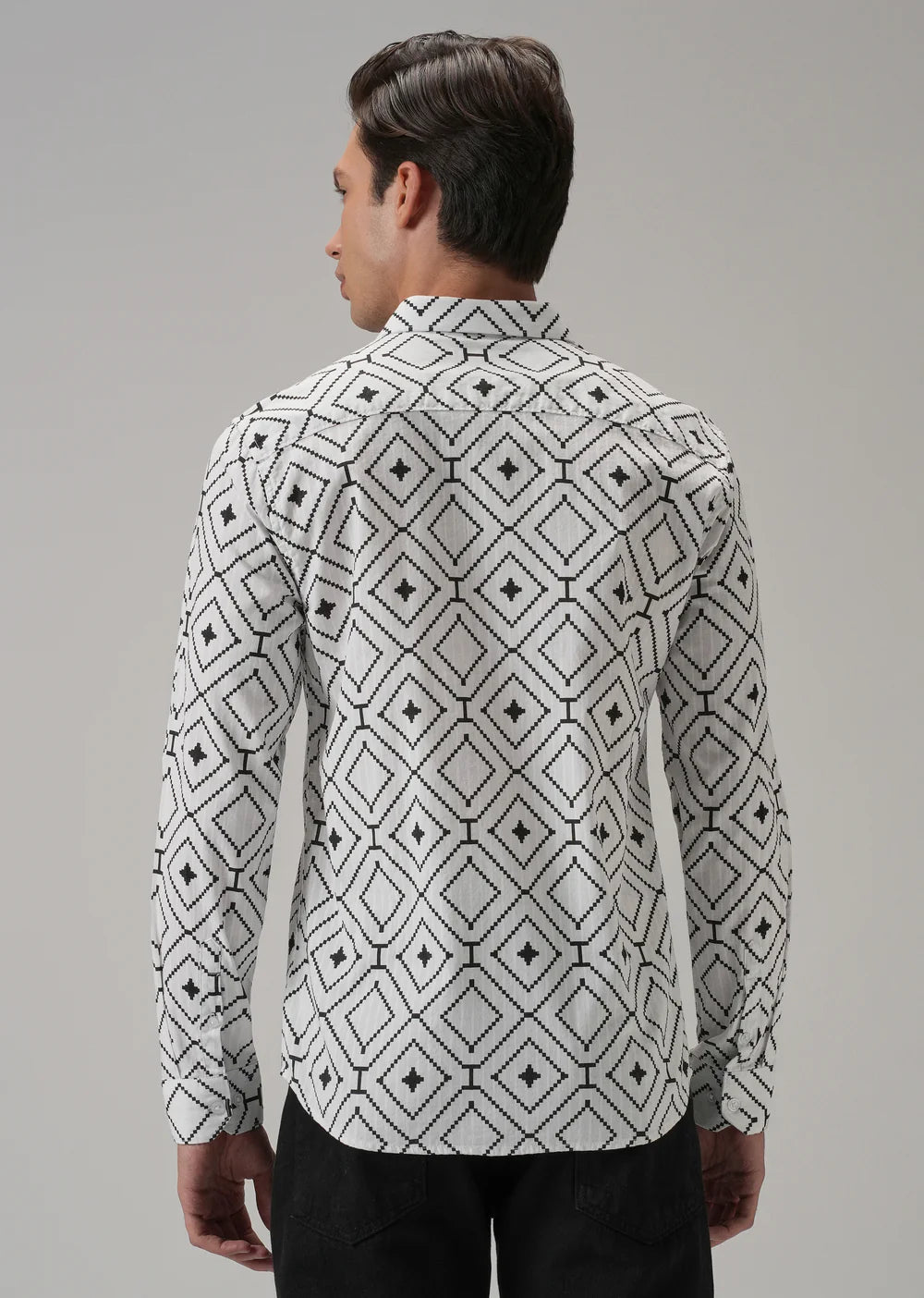 Lightweight White Shirt with Subtle Geometric Diamond Pattern