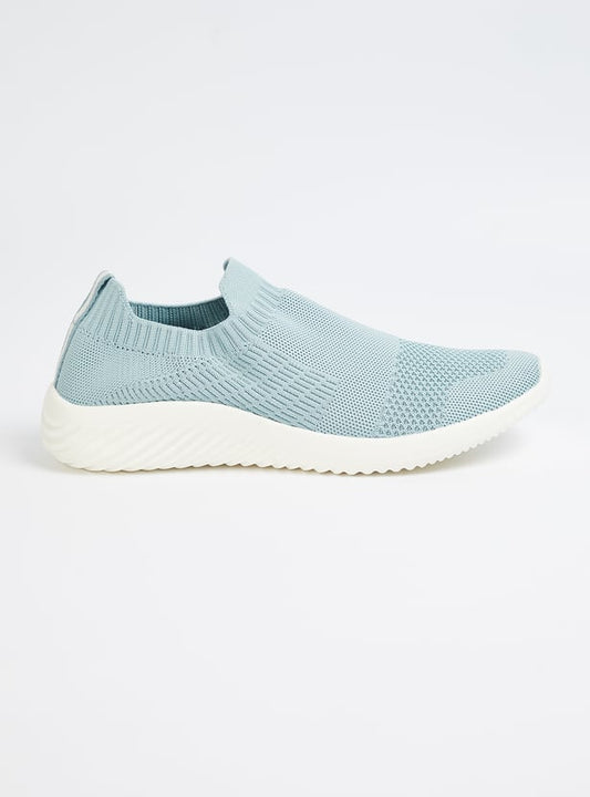 Lightweight Slip-On Mesh Sneakers for Women Everyday Comfort