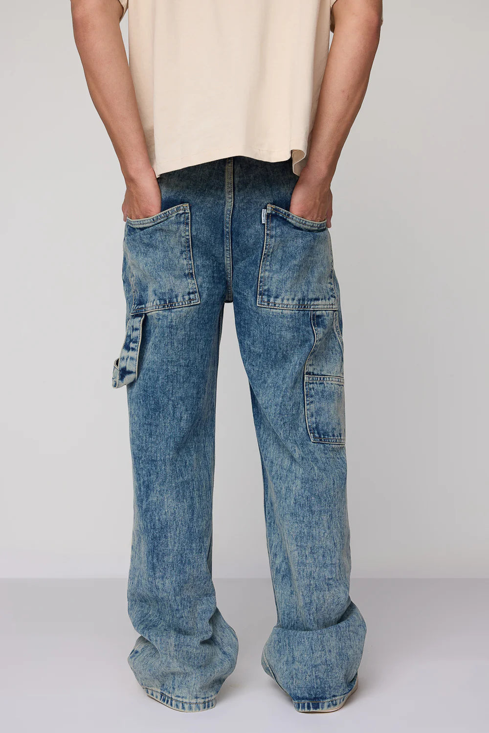 Trendy Blue Washed-Out Straight Jeans for Men with Relaxed Casual Style